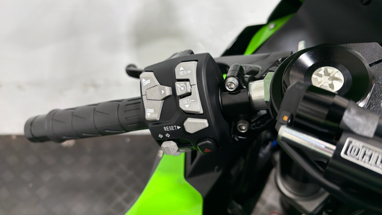Kawasaki Ninja Zx 10 ZX1002LPFAN (23MY)
